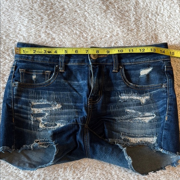🩳 American Eagle Women’s Super Stretch Distressed Denim Cutoff Shorts – Size 4 - Picture 2 of 7